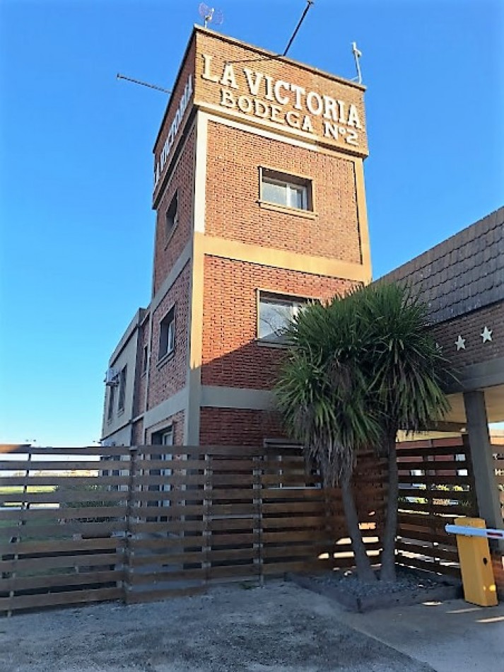 CASA EN BARRIO CERRADO A ESTRENAR, N° 109.