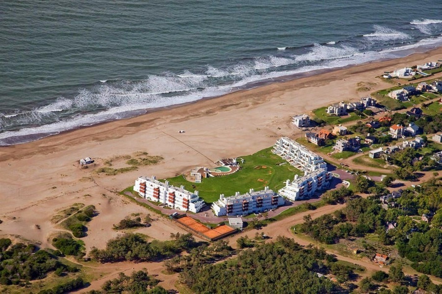PINAMAR - EN VENTA - VILLA DE MAR - EXCLUSIVO 5 AMBIENTES