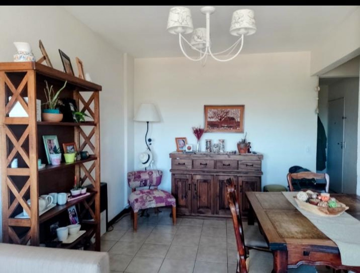 VENTA DEPARTAMENTO CENTRICO EN EXCELENTE ESTADO