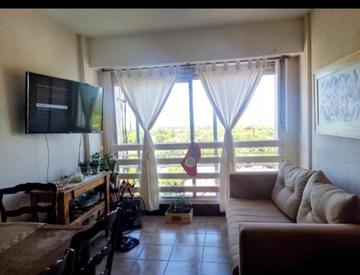 VENTA DEPARTAMENTO CENTRICO EN EXCELENTE ESTADO