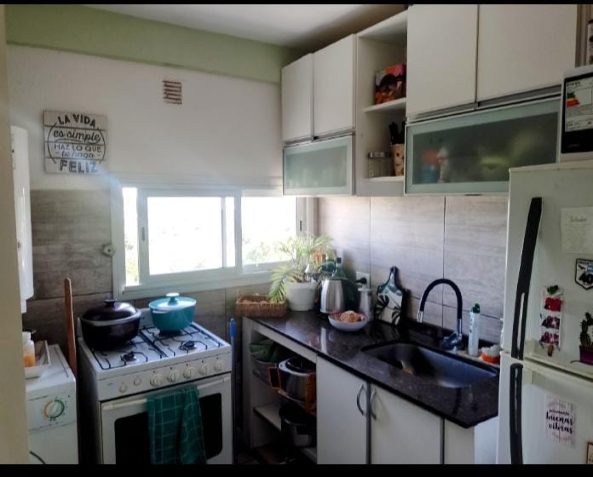 VENTA DEPARTAMENTO CENTRICO EN EXCELENTE ESTADO