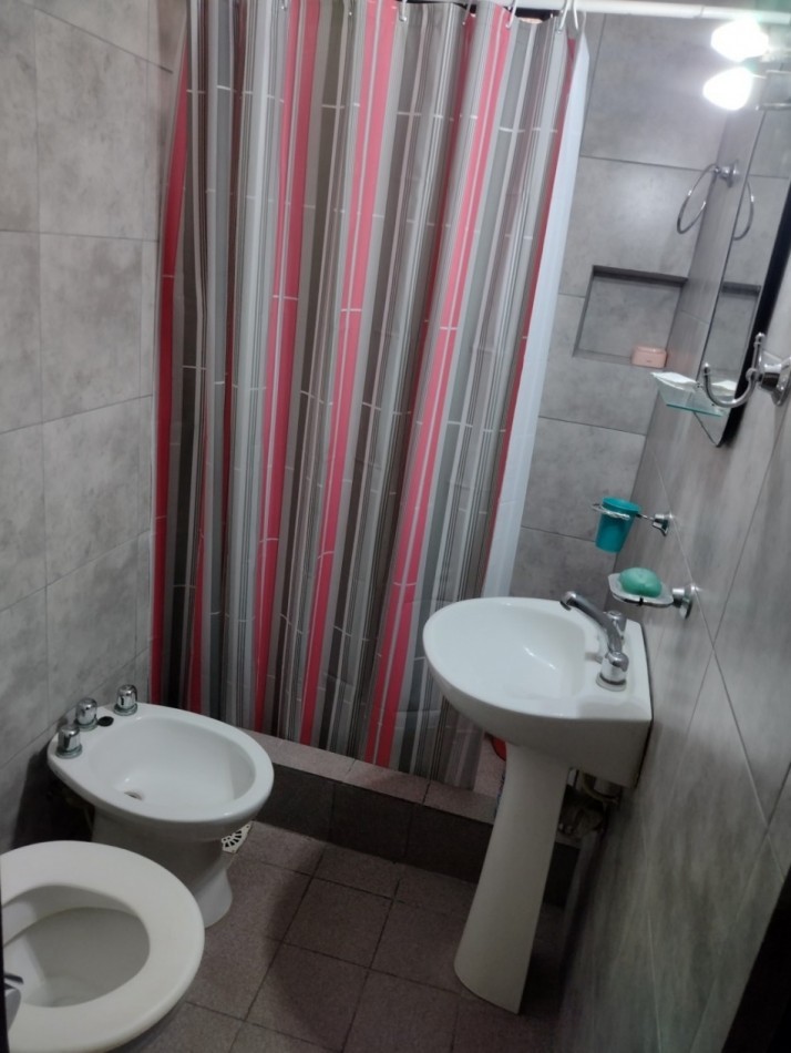 CASA CERCA DEL CENTRO Y A 7 CUADRAS DEL MAR