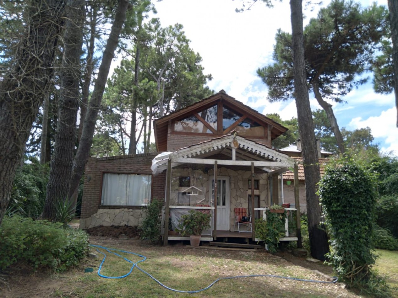 CASA SOBRE NEREIDAS A METROS DE TRIDENTE CON GAS NATURAL