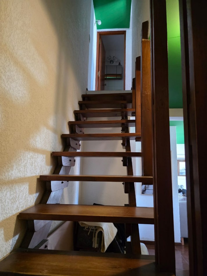 DEPARTAMENTO DE DOS AMBIENTES Y MEDIO EN EL CENTRO DE PINAMAR