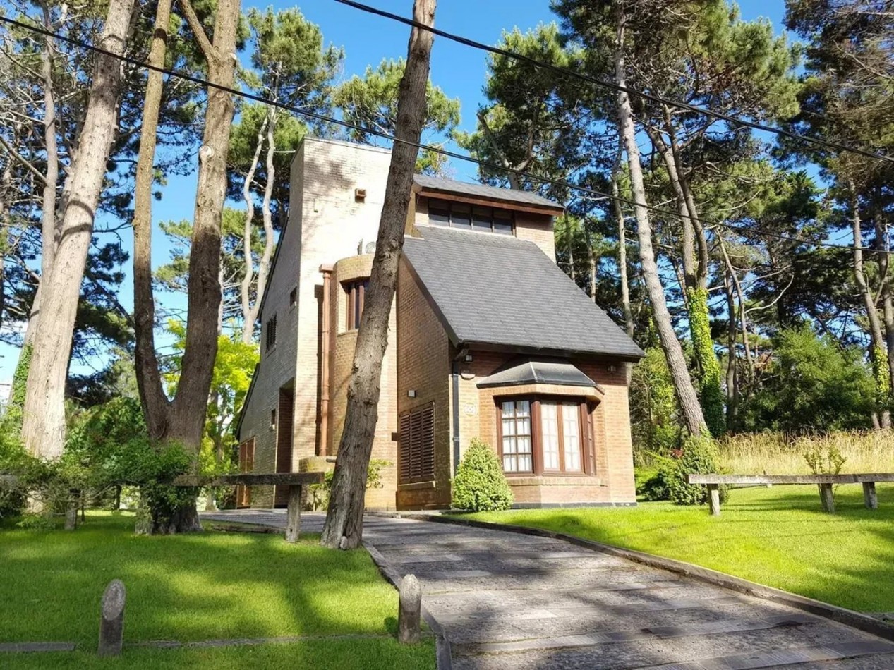 CASA EN VALERIA DEL MAR