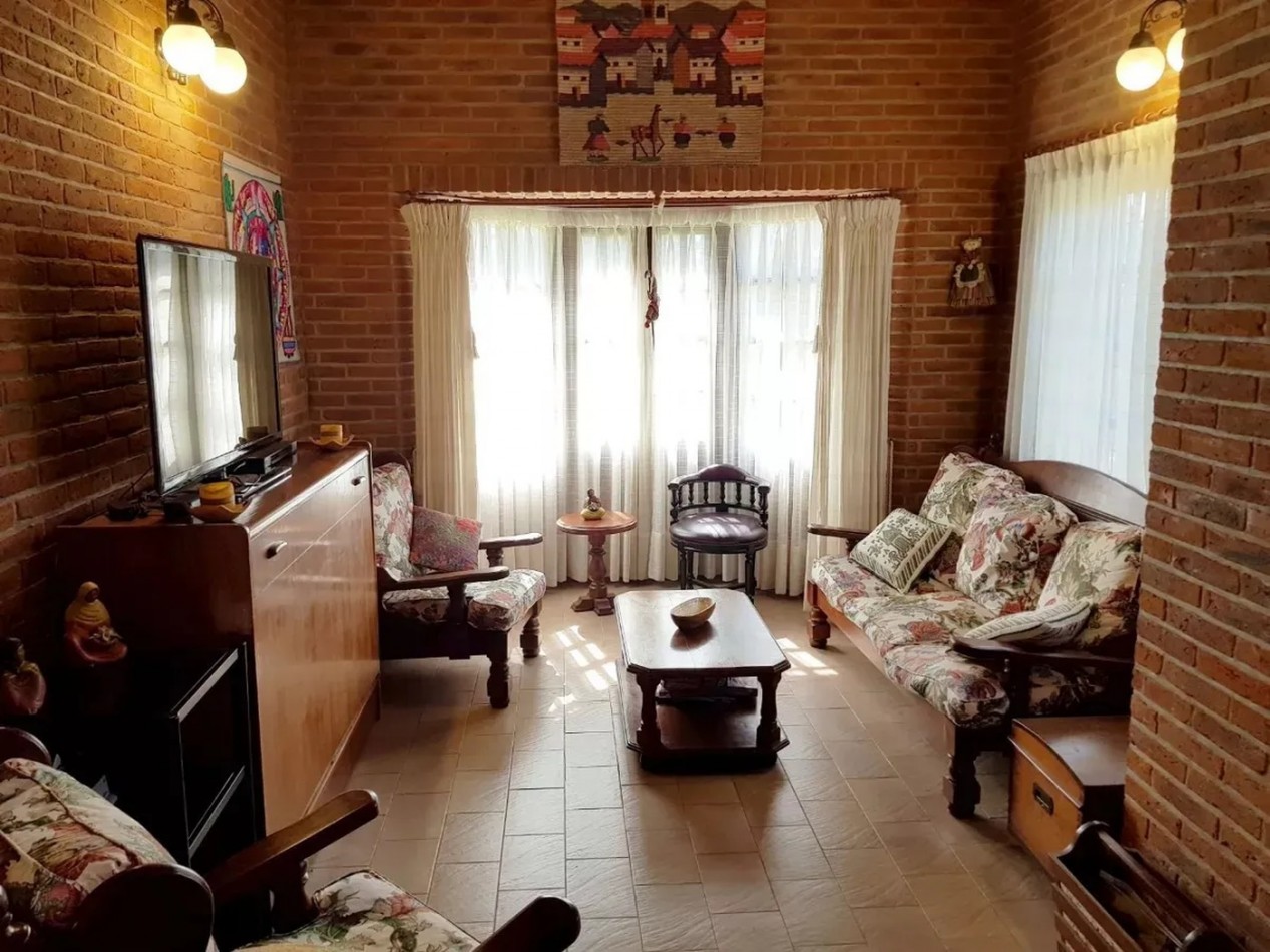 CASA EN VALERIA DEL MAR