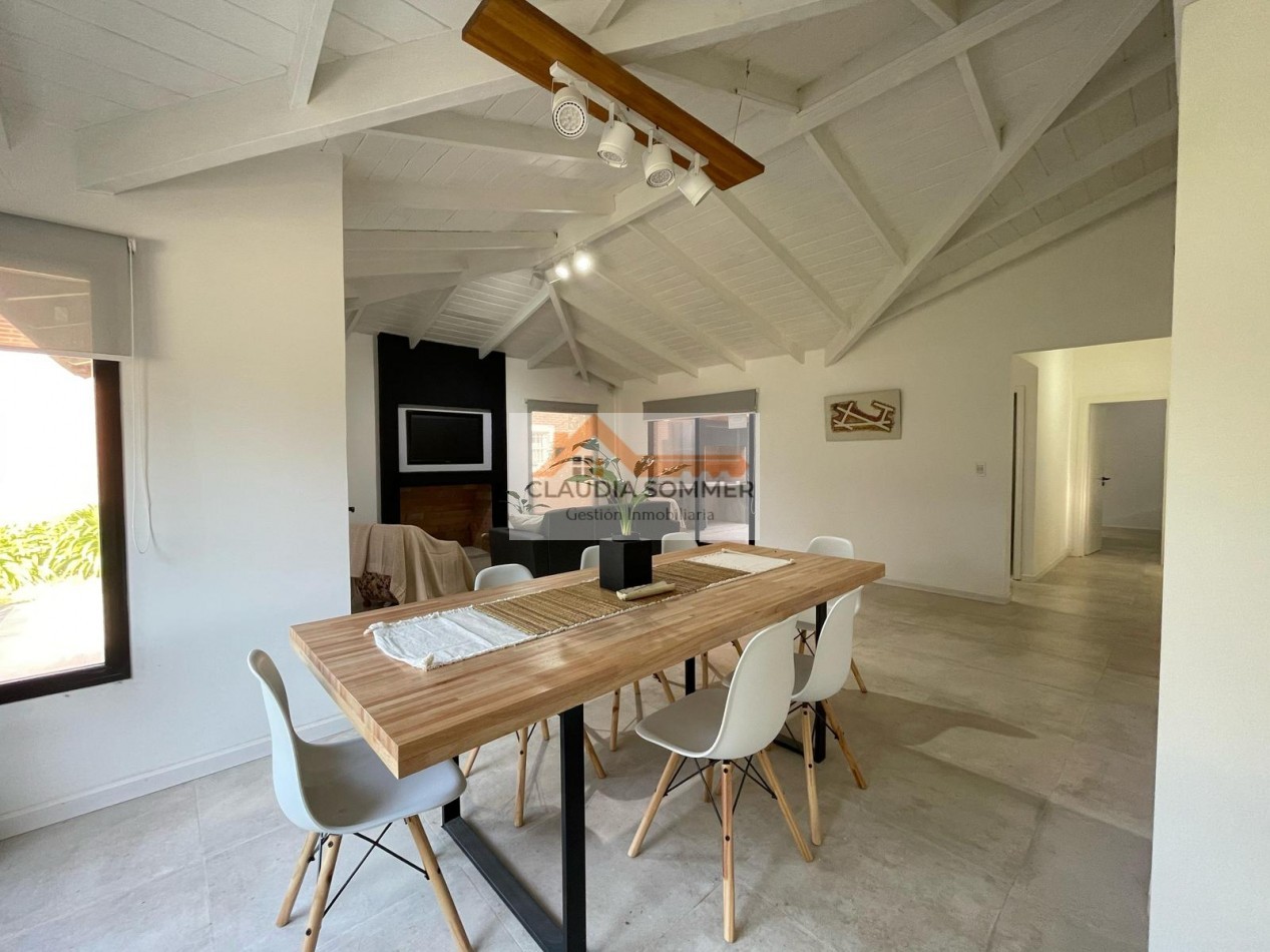 CASA TOTALMENTE RECICLADA