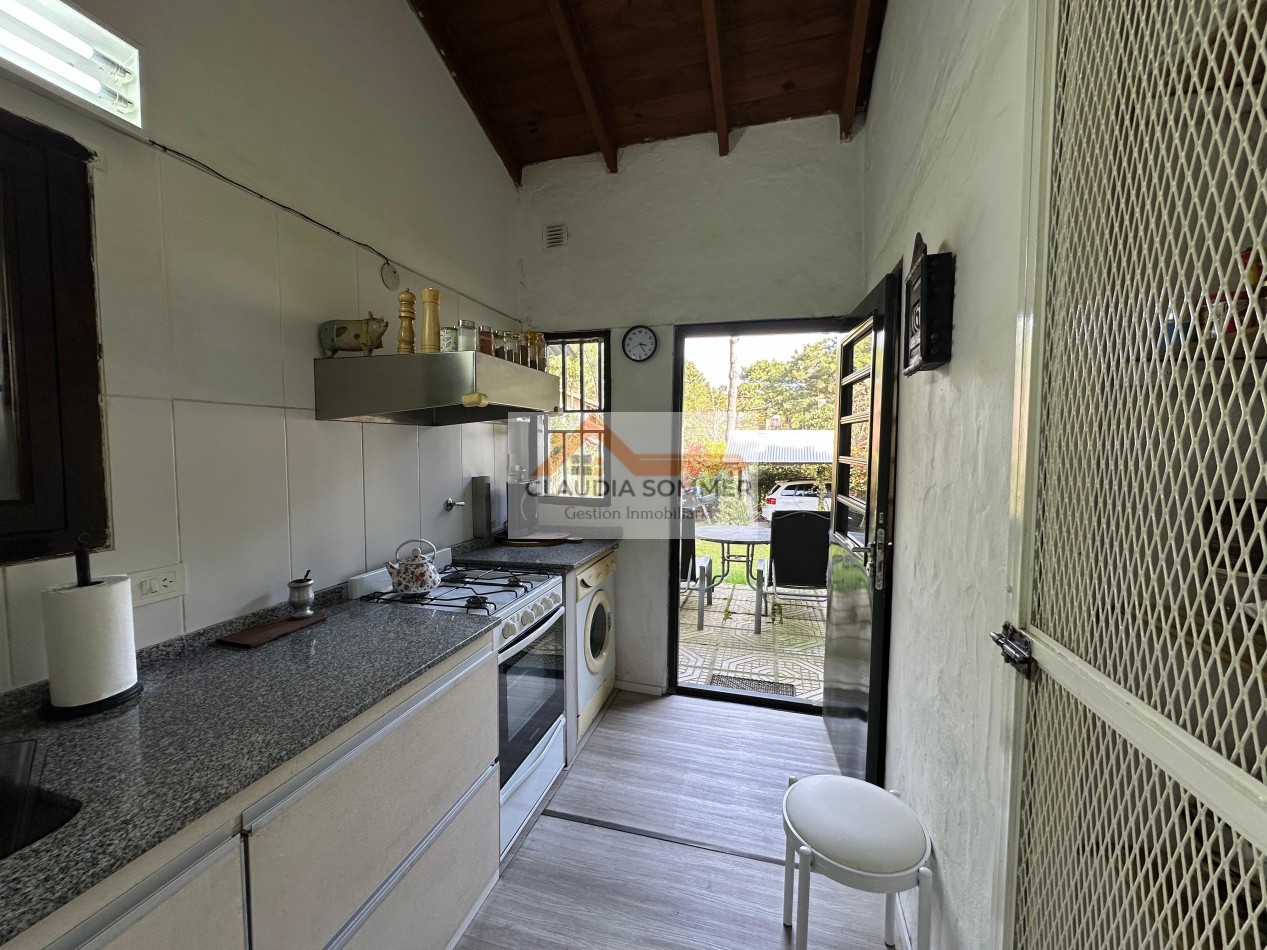 CASA EN VENTA - VALERIA DEL MAR-