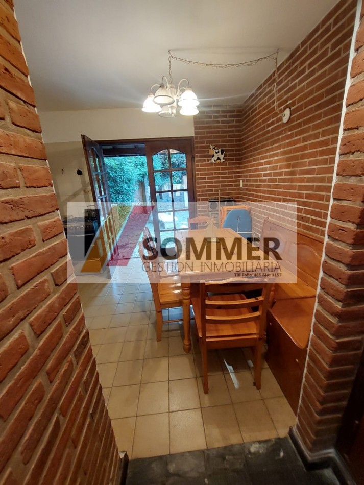 DUPLEX DE TRES AMBIENTES A 50 METROS DE LA AV. COSTANERA