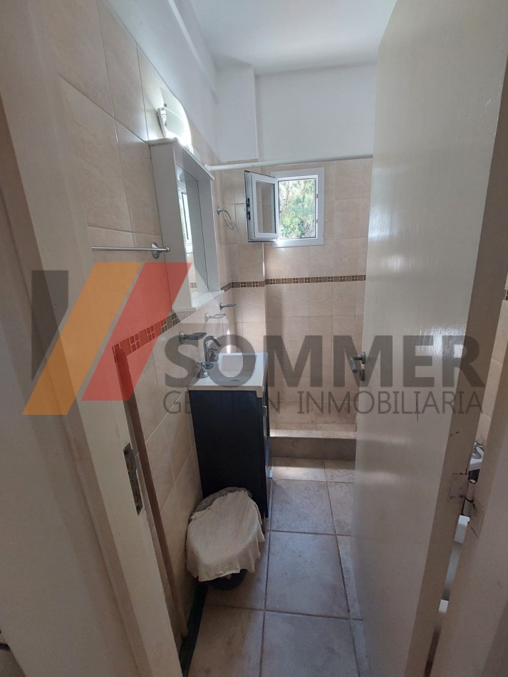 RETASADO DEPARTAMENTO EN PRIMER PISO DE DOS AMBIENTES  CERCA DEL MAR