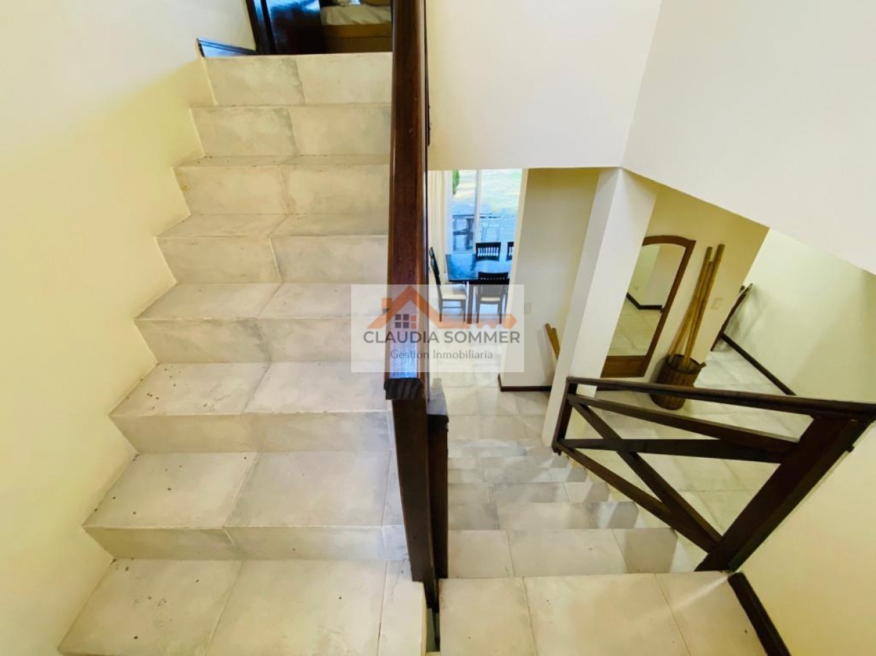 EN VENTA CASA SOBRE LOTE DE 2.000 METROS