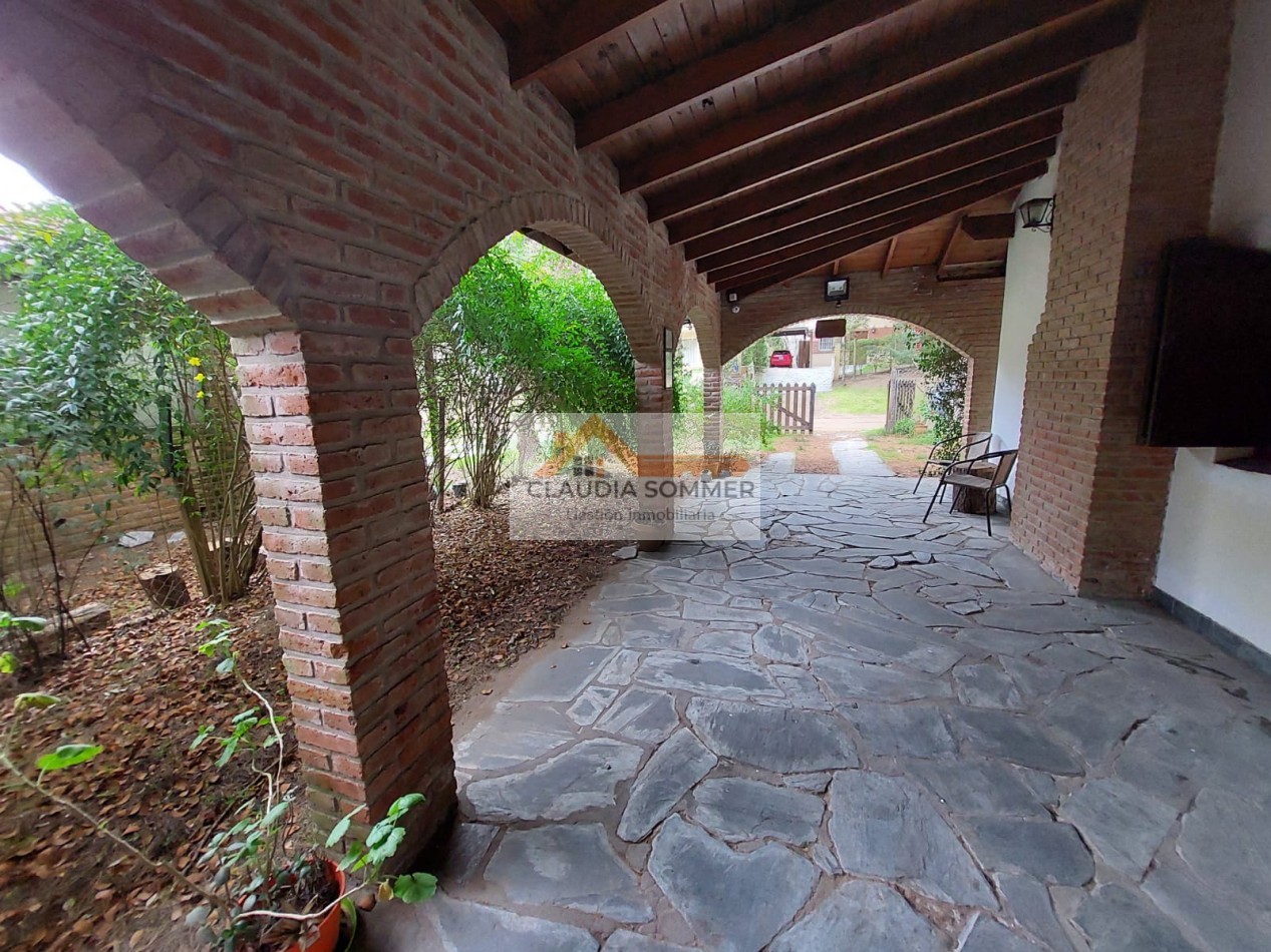 OPORTUNIDAD APTO CREDITO AMPLIA CASA EN VENTA + DEPARTAMENTO INDEPENDIENTE