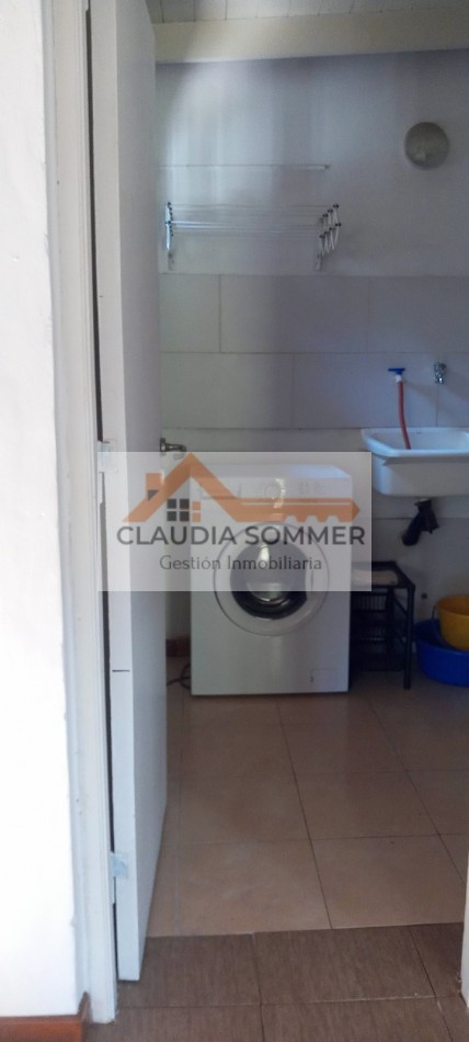 MODERNA CASA EN ZONA DE PINARES