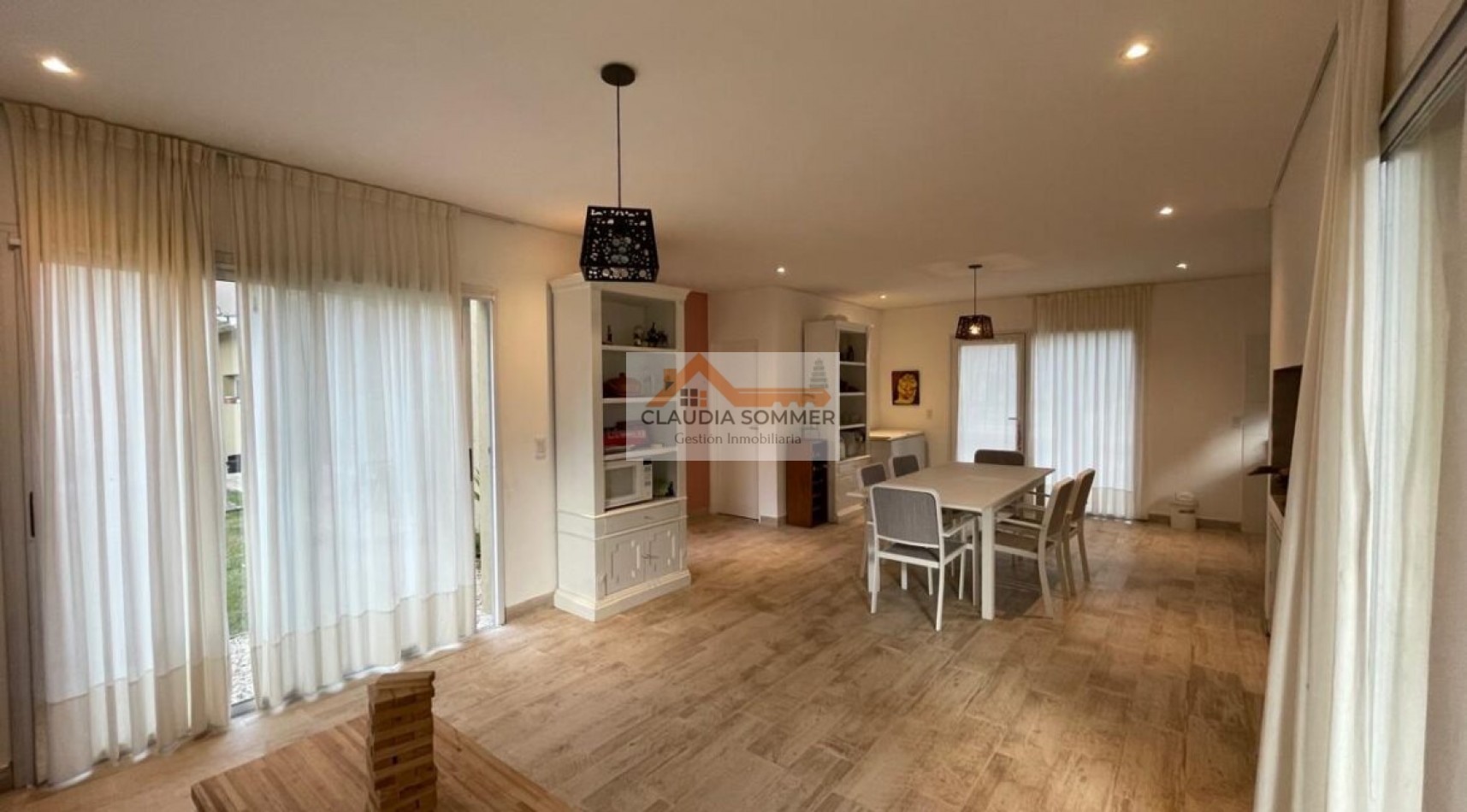 CASA CON PISCINA EN LA HERRADURA- PERMUTA PARCIAL-
