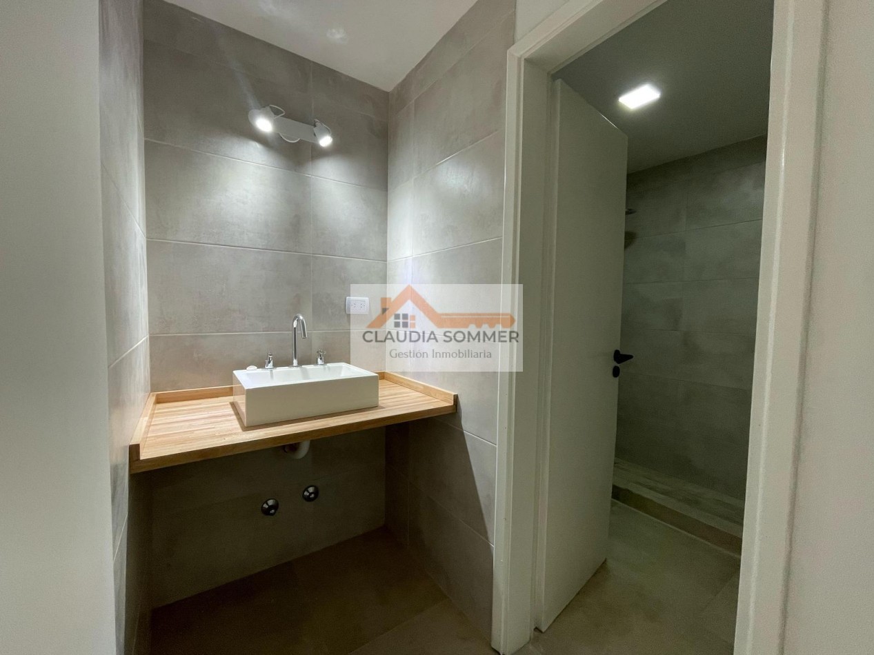 CASA TOTALMENTE RECICLADA