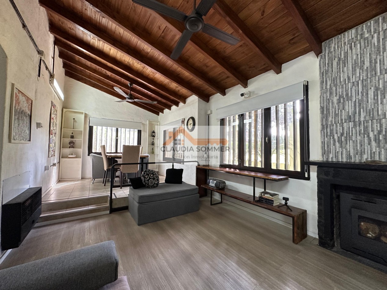 CASA EN VENTA - VALERIA DEL MAR-