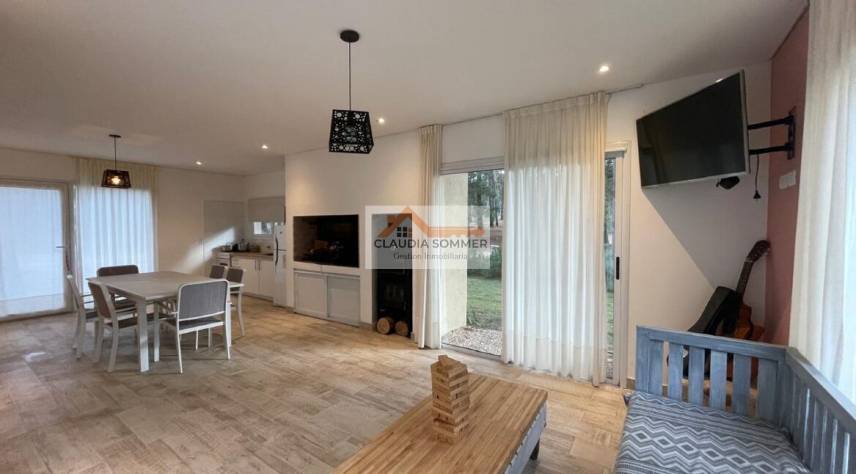 CASA CON PISCINA EN LA HERRADURA- PERMUTA PARCIAL-