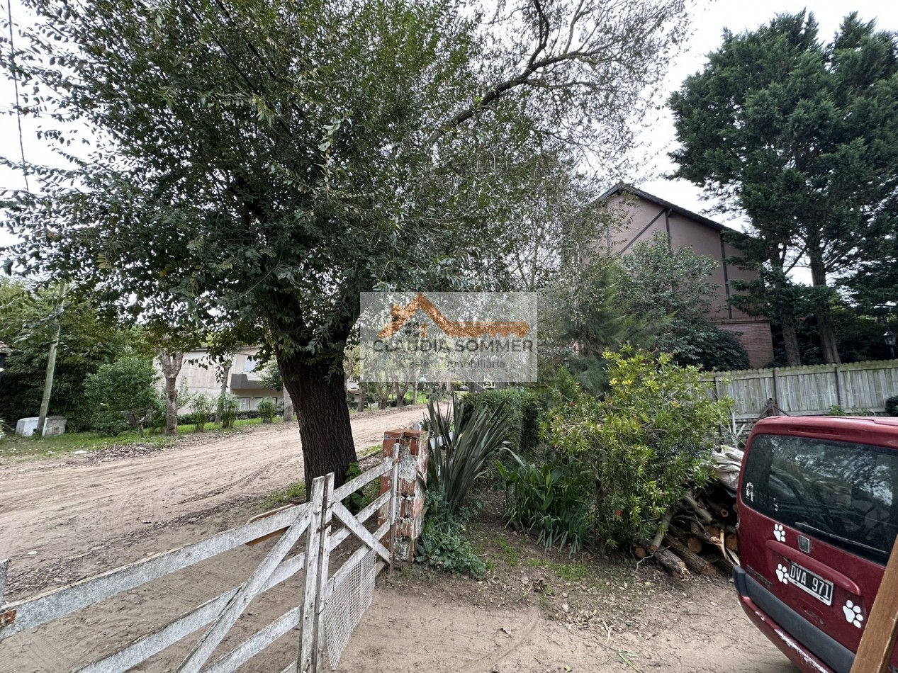 VENDO LOTE MULTIFAMILIAR / HOTELERO EN EL CENTRO DE VALERIA DEL MAR- PERMUTA PARCIAL-