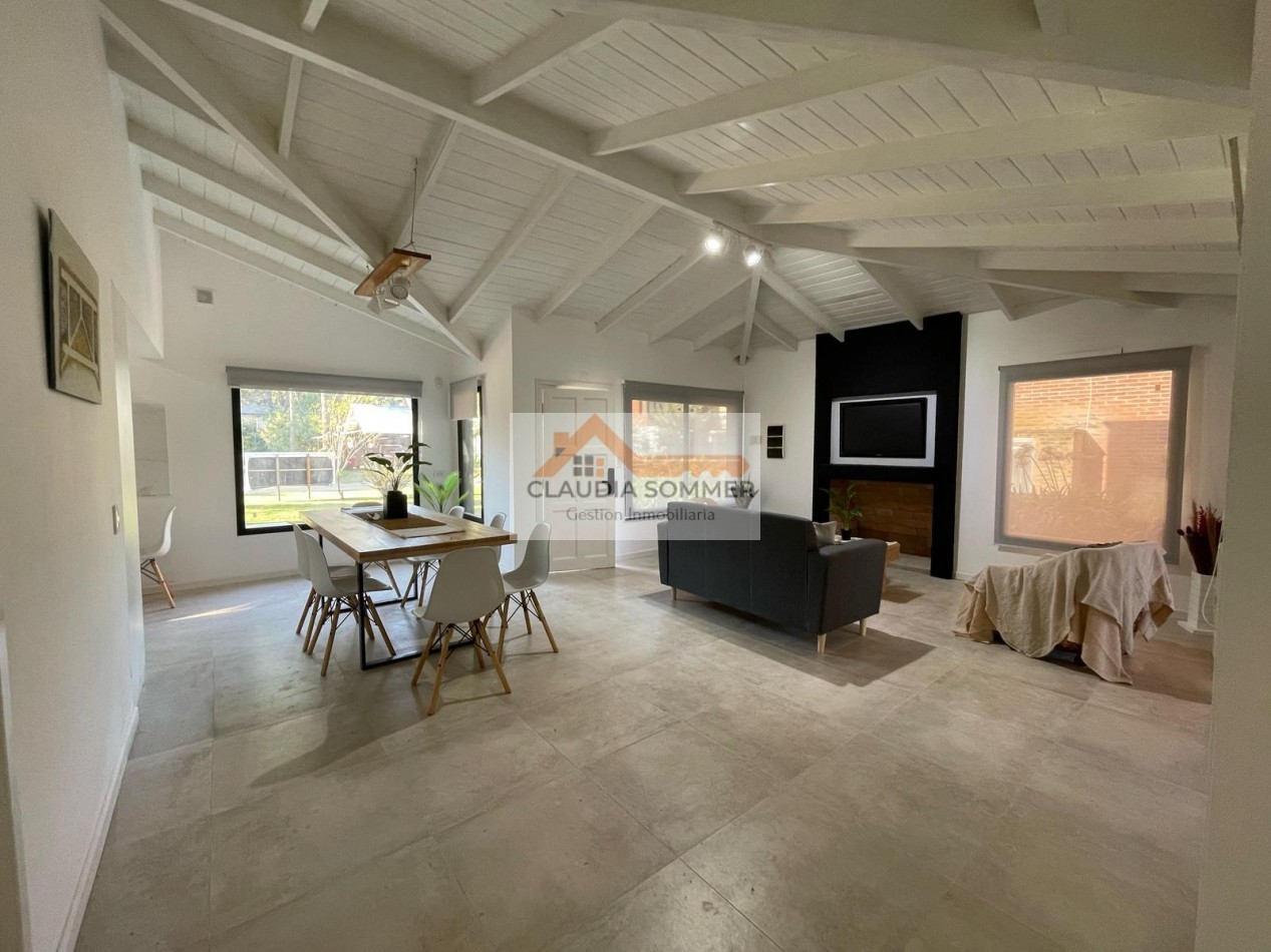 CASA TOTALMENTE RECICLADA