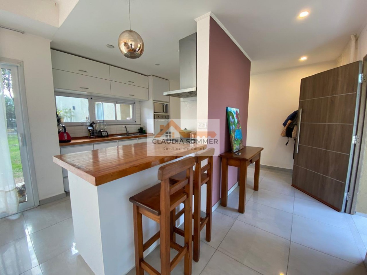 CASA CON PISCINA EN LA HERRADURA- PERMUTA PARCIAL-