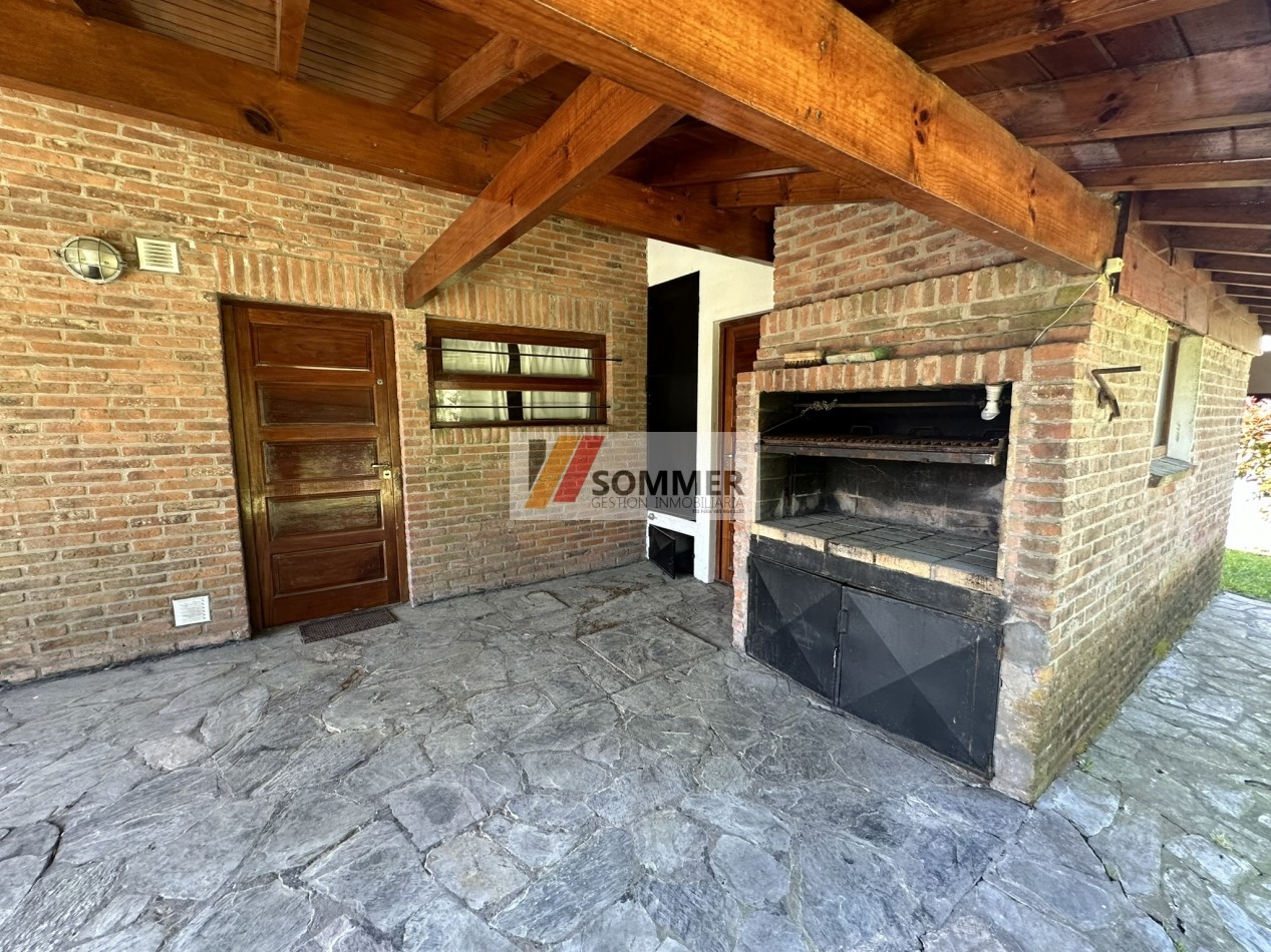 CASA EN VENTA BARRIO B5 - PINAMAR ZONA TRIDENTE-