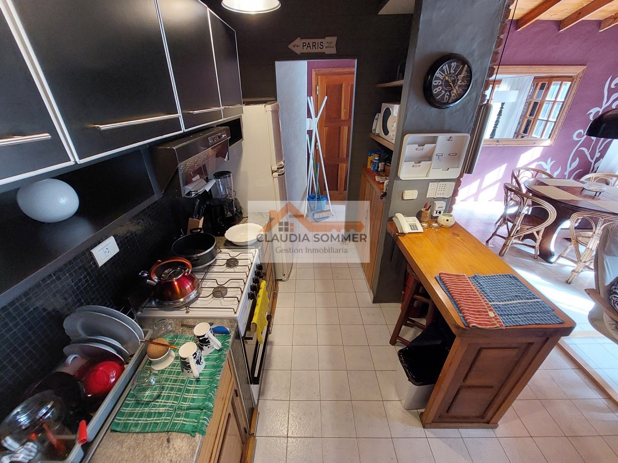 SE VENDE CASA EN CONJUNTO CON UN SEGUNDO LOTE LINDERO