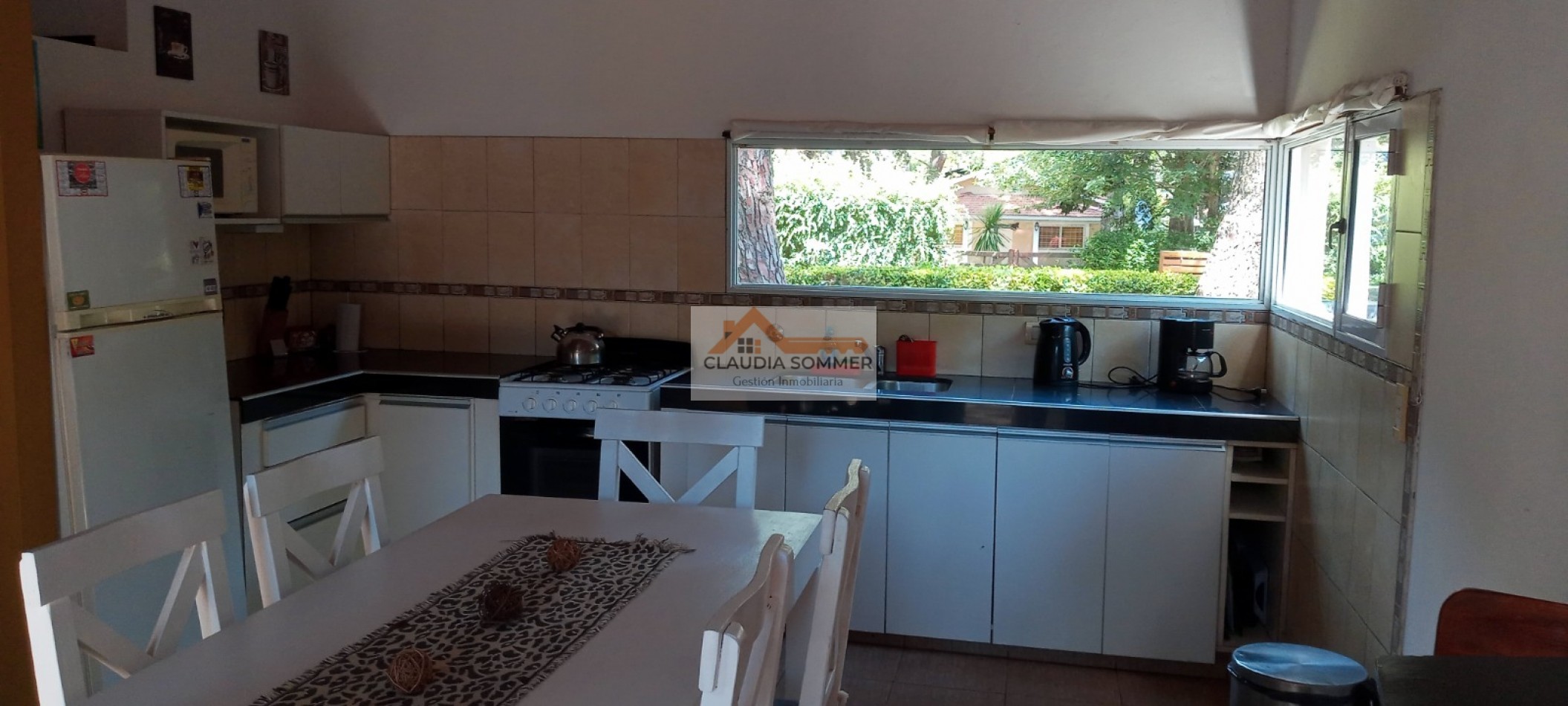 MODERNA CASA EN ZONA DE PINARES