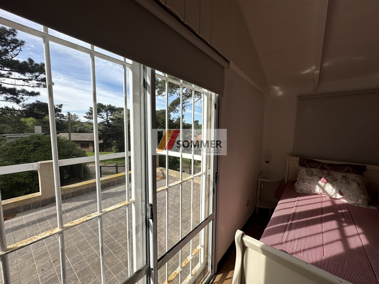 CASA EN VENTA EN PINAMAR NORTE A DOS CUADRAS DE LA PLAYA