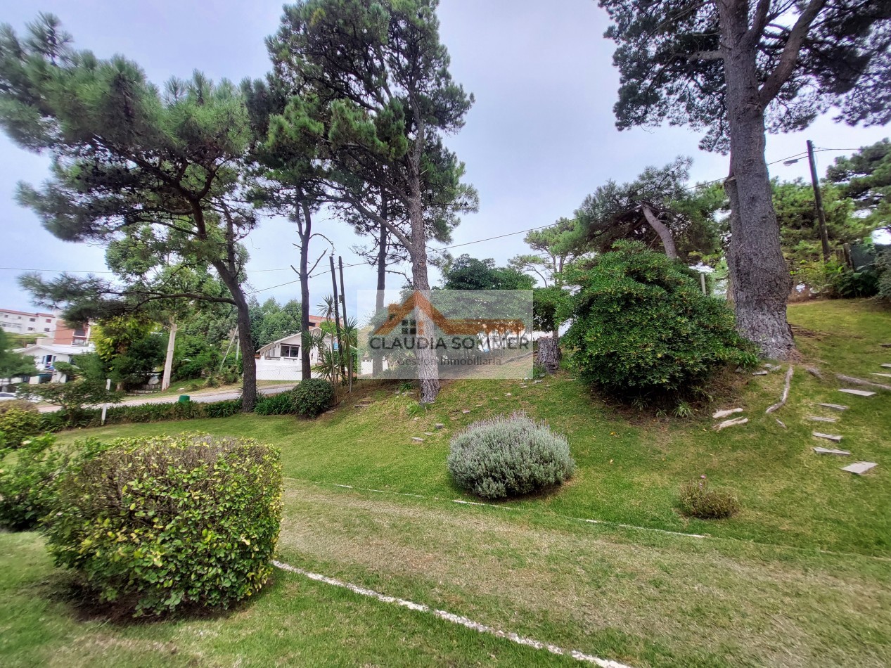 CASA TRADICIONAL CON PISCINA A TRES CUADRAS DEL MAR- Pinamar Sur-