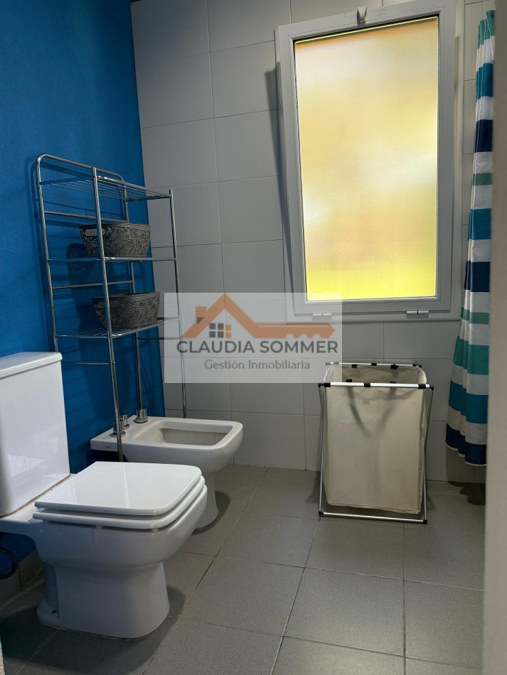 CASA CON PISCINA EN BARRIO PRIVADO