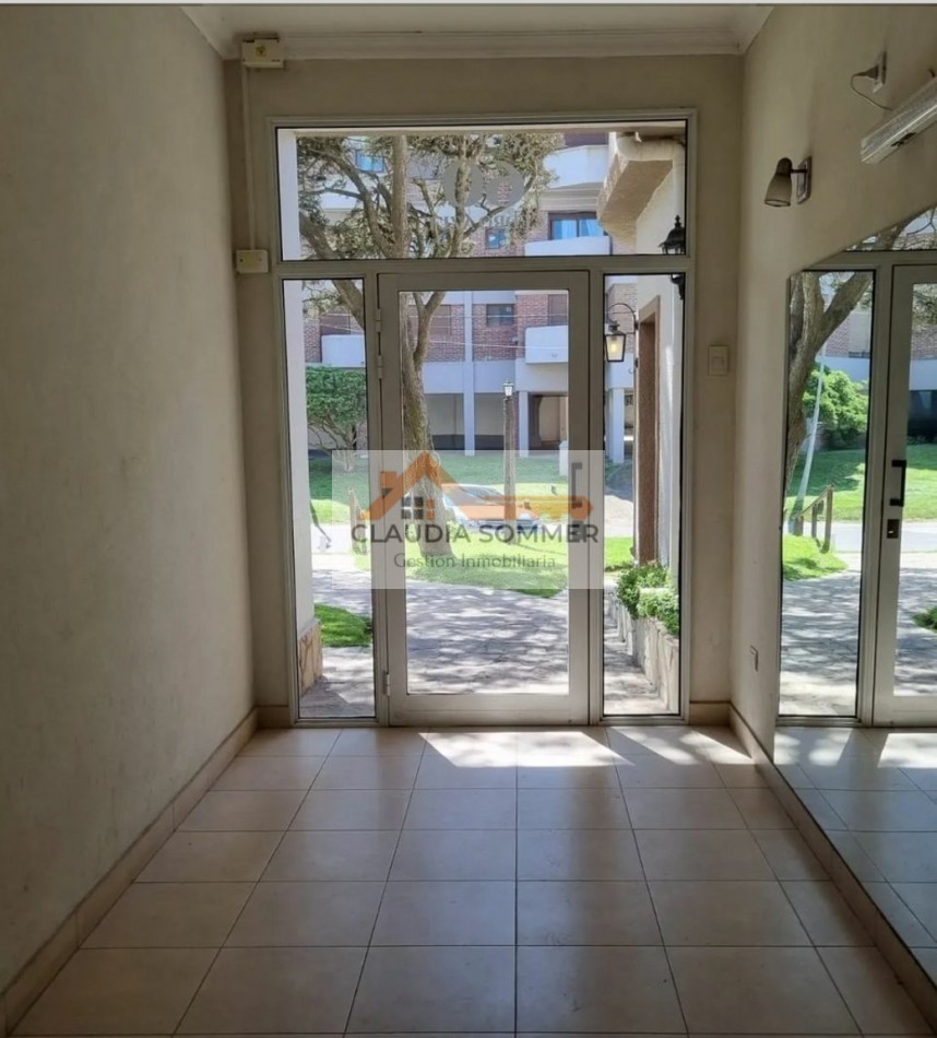 DEPARTAMENTO DE DOS AMBIENTES A METROS DEL MAR Y CERCA DEL CENTRO DE PINAMAR