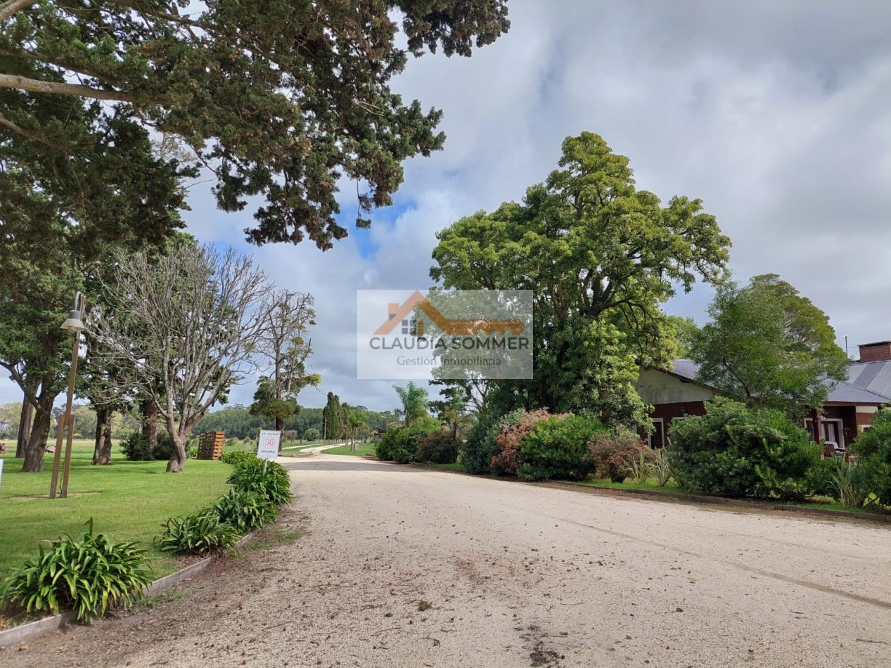 Hermoso Lote en Barrio Privado!