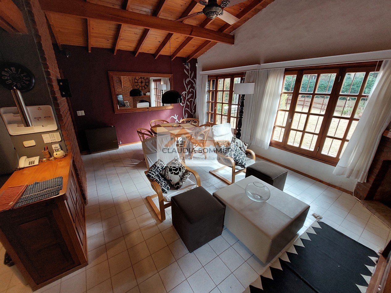 SE VENDE CASA EN CONJUNTO CON UN SEGUNDO LOTE LINDERO