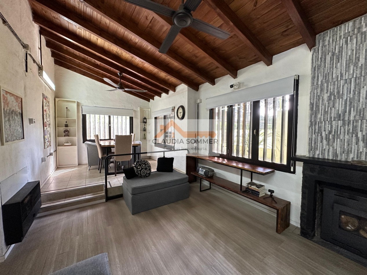 CASA EN VENTA - VALERIA DEL MAR-