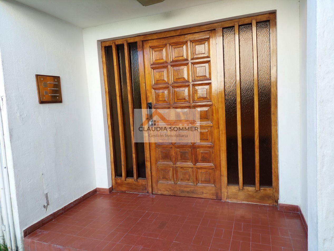 DEPARTAMENTO CON ENTREPISO, BALCON Y CERCA DEL MAR