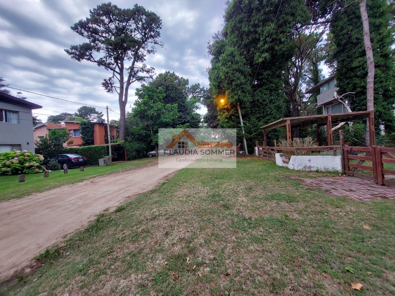 HERMOSO LOTE NIVELADO EN EXCELENTE UBICACION