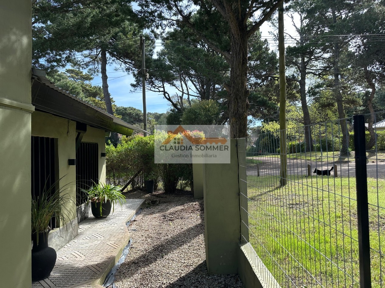CASA EN VENTA - VALERIA DEL MAR-