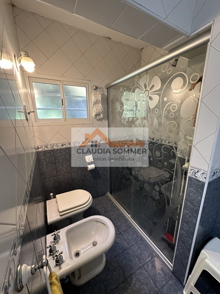 DOS CASAS IDEAL INVERSION PARA RENTA !!!! PROPIEDAD MULTIFAMILIAR - EXCELENTE UBICACION Y ESTADO - 