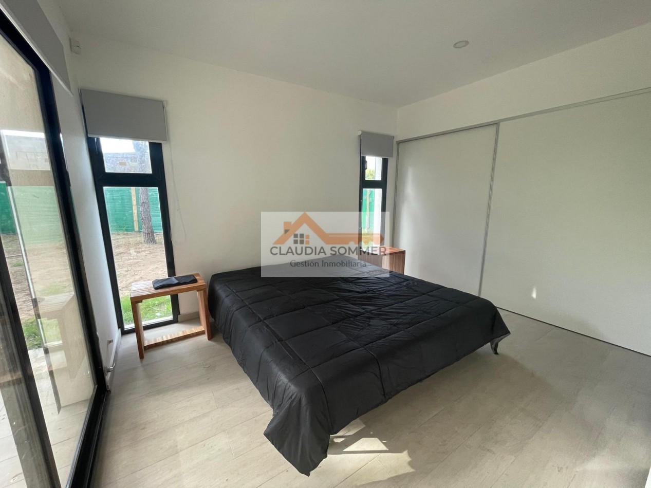 CASA A ESTRENAR EN BARRIO NAYADES