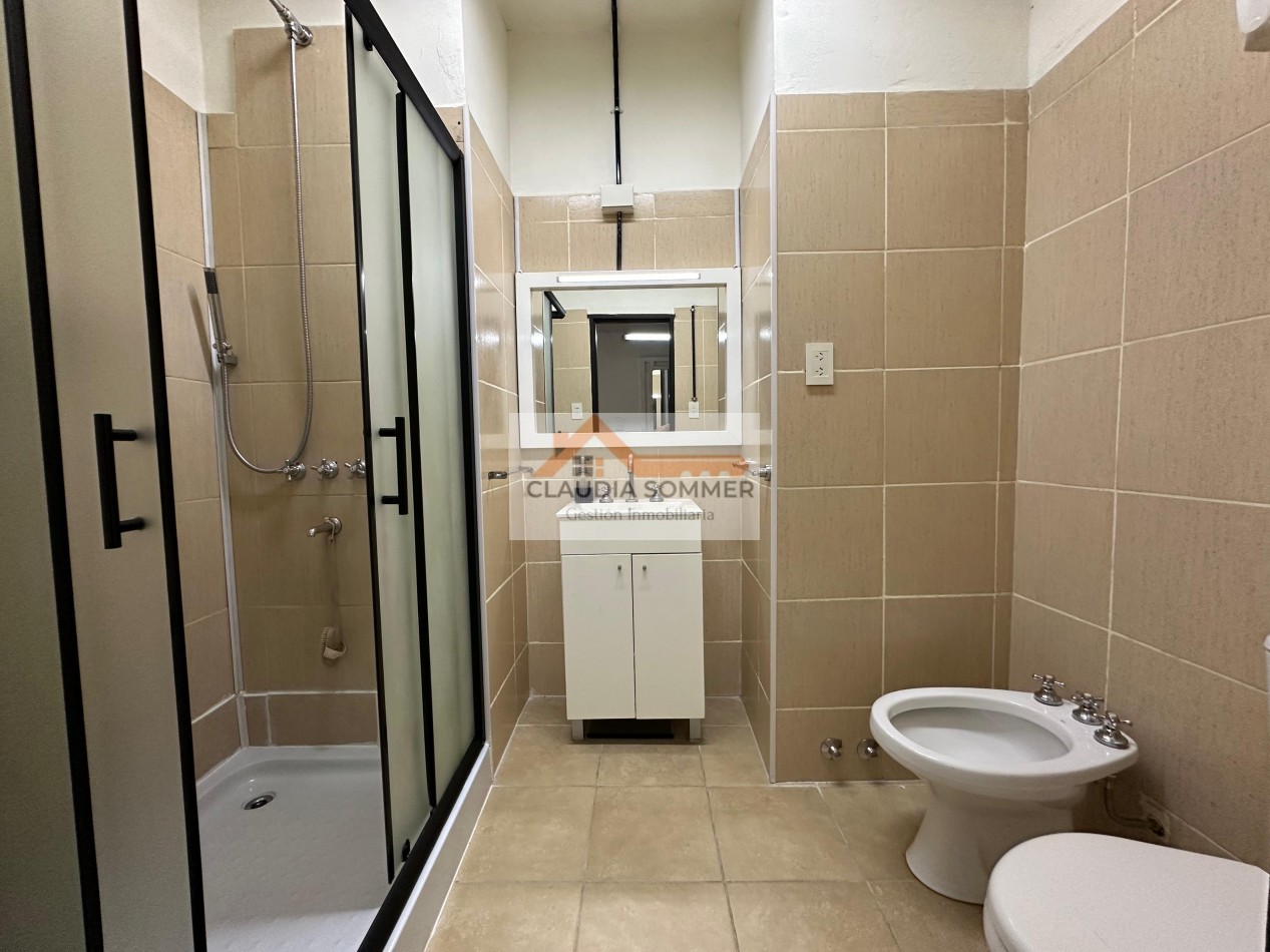 CASA EN VENTA - VALERIA DEL MAR-