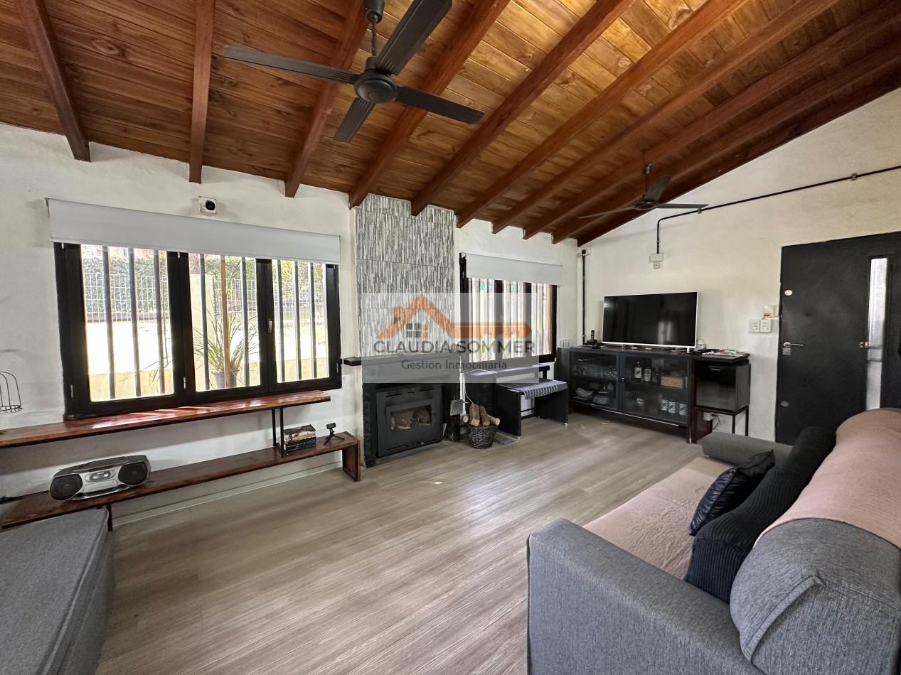CASA EN VENTA - VALERIA DEL MAR-