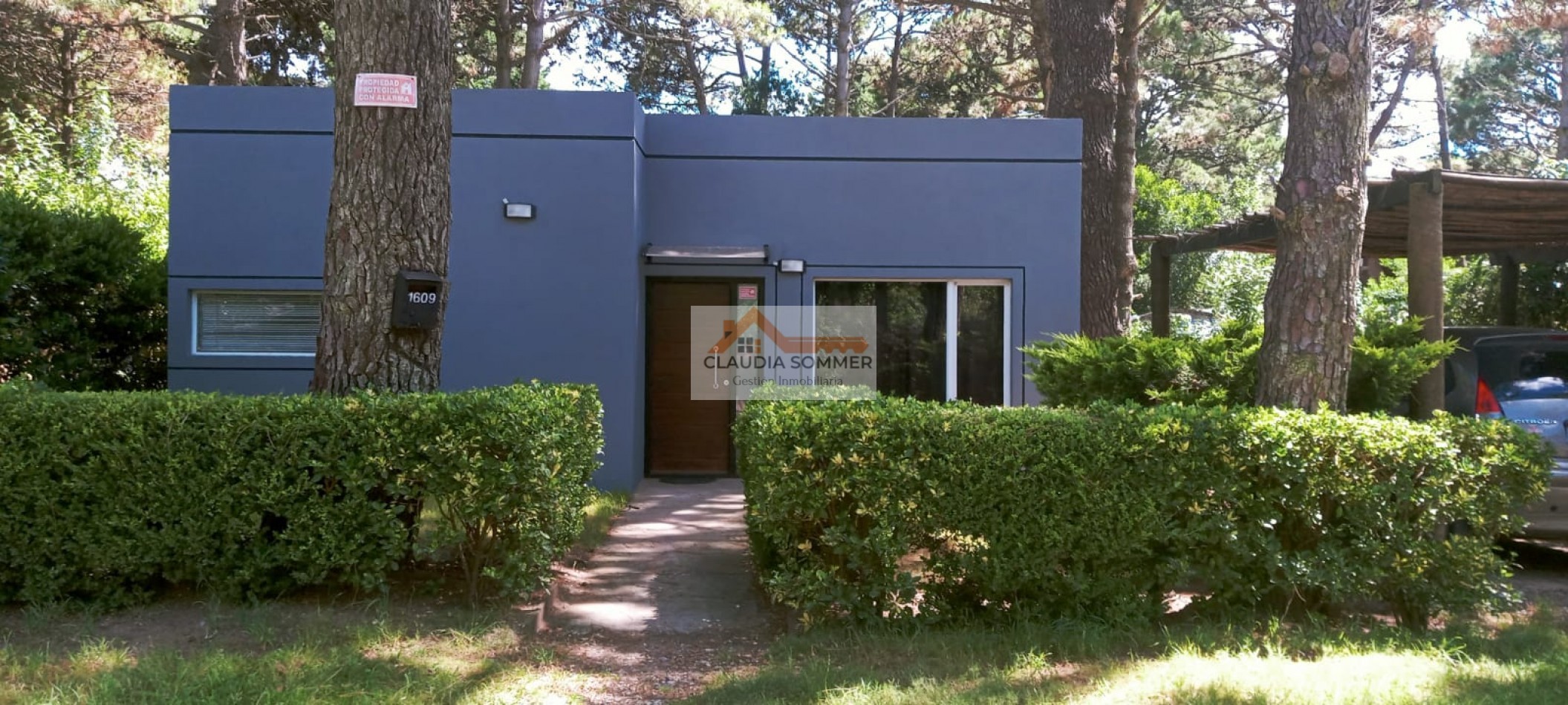 MODERNA CASA EN ZONA DE PINARES