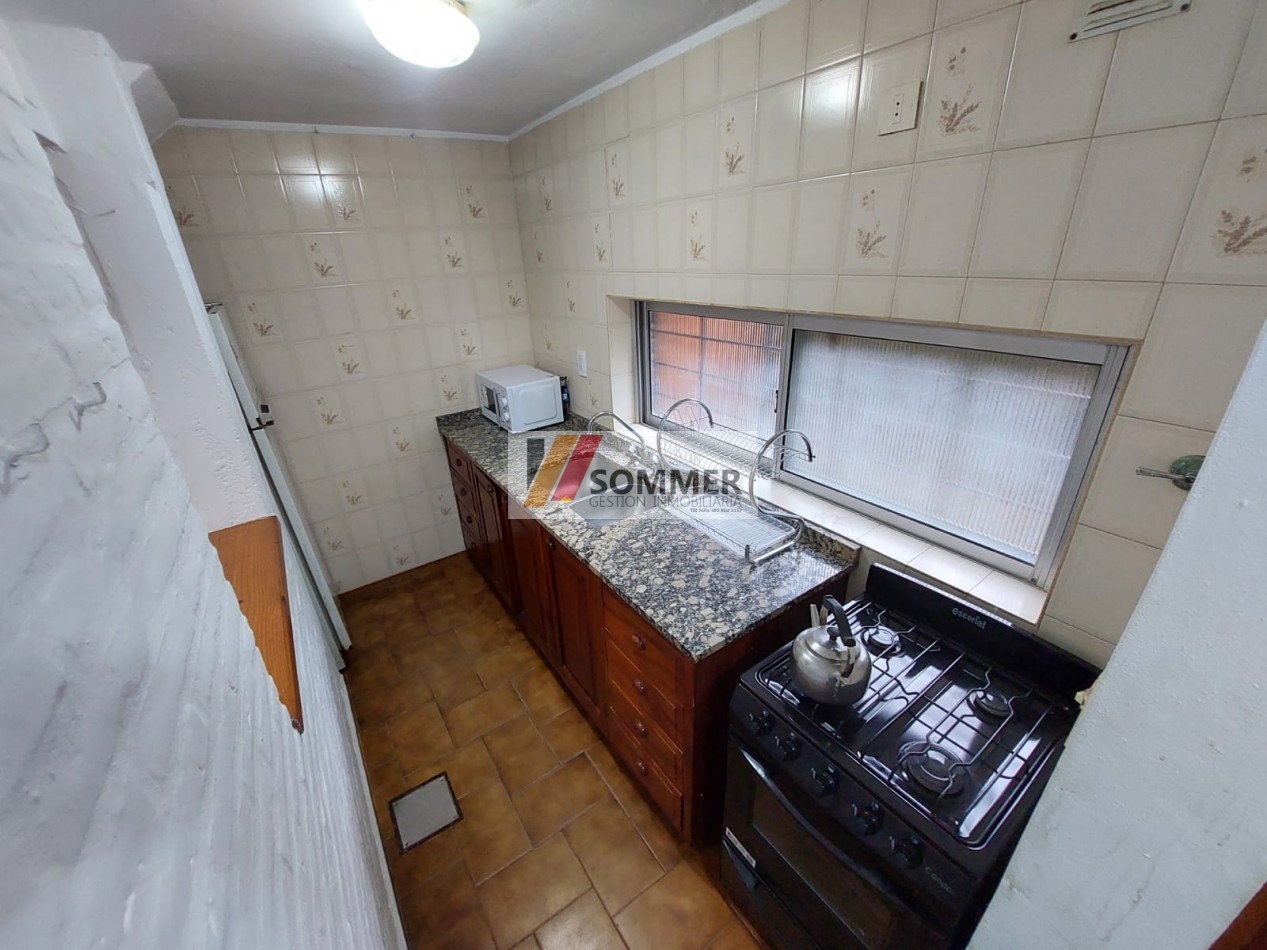 DUPLEX A METROS DEL MAR CON SERVICIOS