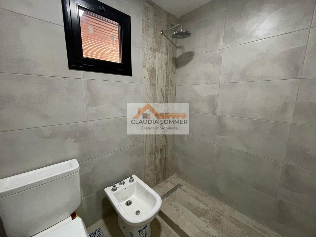 CASA TOTALMENTE RECICLADA