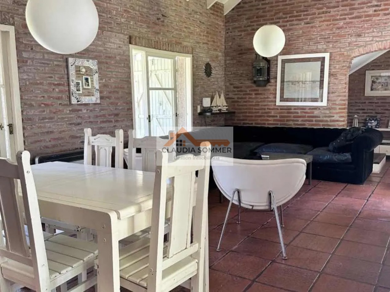 Casa 5 Ambientes En Pinamar Norte A 2 Cuadras Del Mar, Altura Balneario Cr, Acepta Velero Oceanico, O Propiedad En Zona Norte D Bs As (nuñez Hasta Beccar)