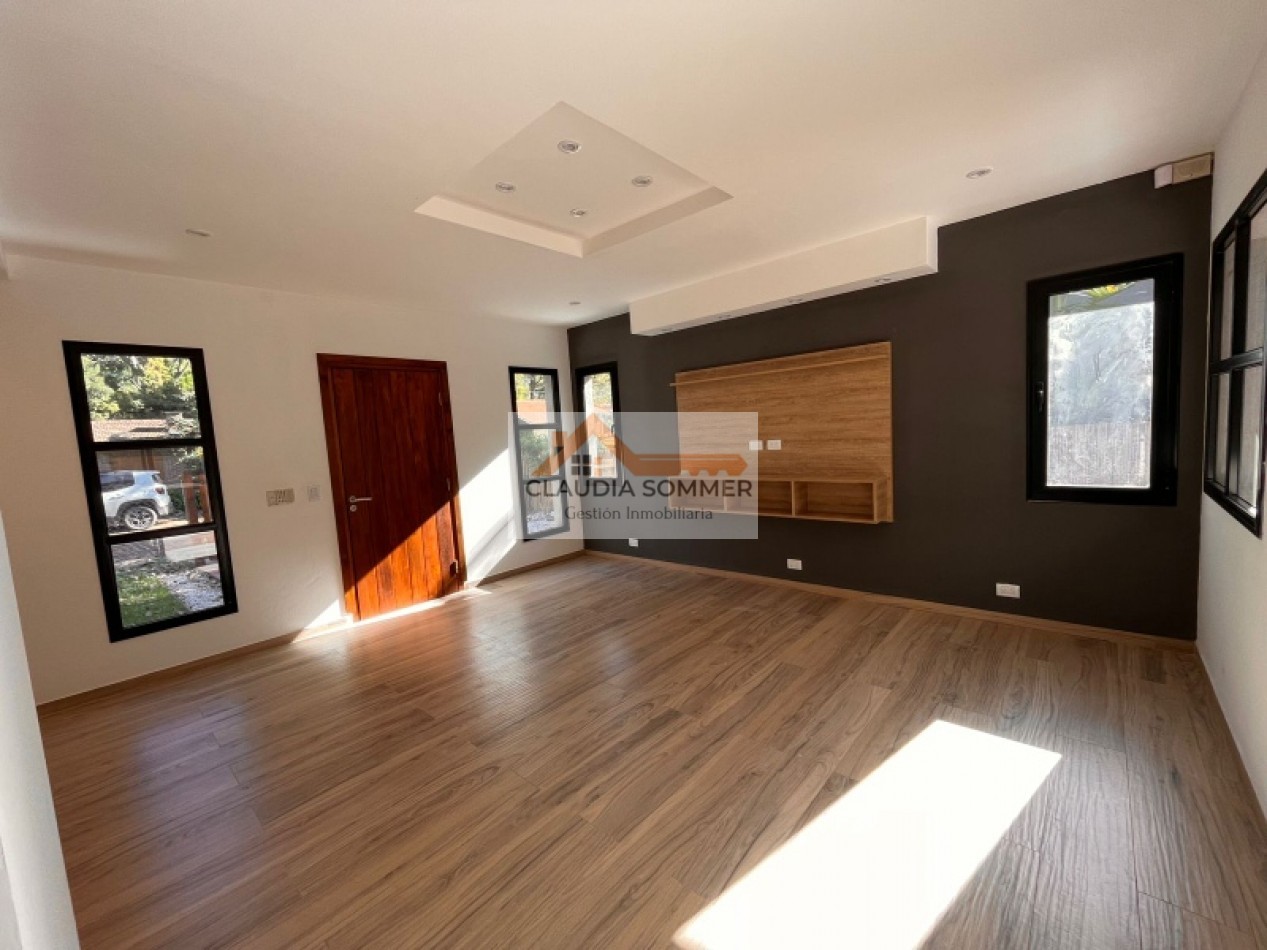 Casa a estrenar en Valeria del Mar a 400 metros del Mar