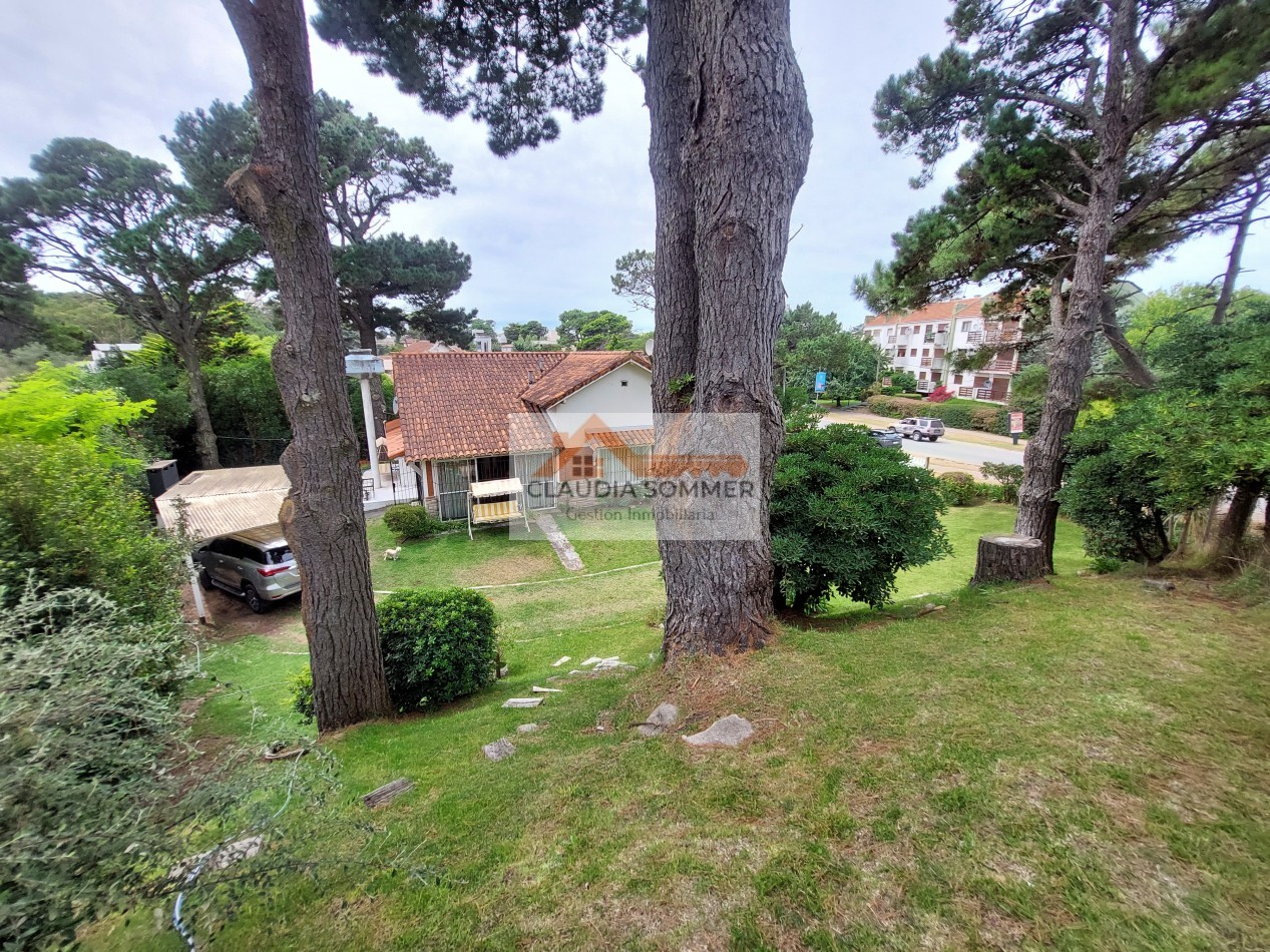 CASA TRADICIONAL CON PISCINA A TRES CUADRAS DEL MAR- Pinamar Sur-