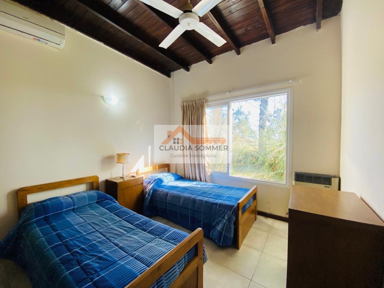 EN VENTA CASA SOBRE LOTE DE 2.000 METROS