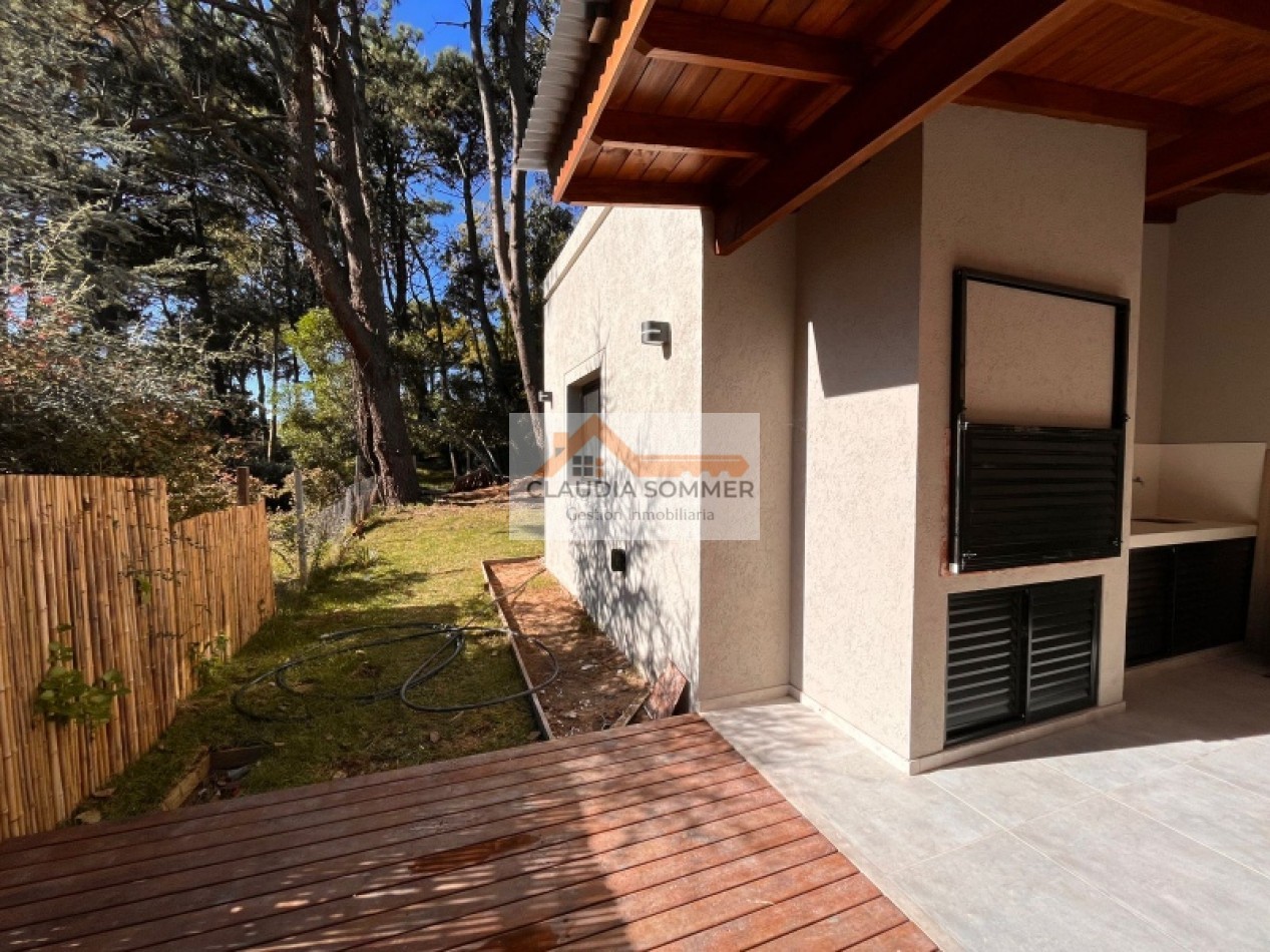 Casa a estrenar en Valeria del Mar a 400 metros del Mar