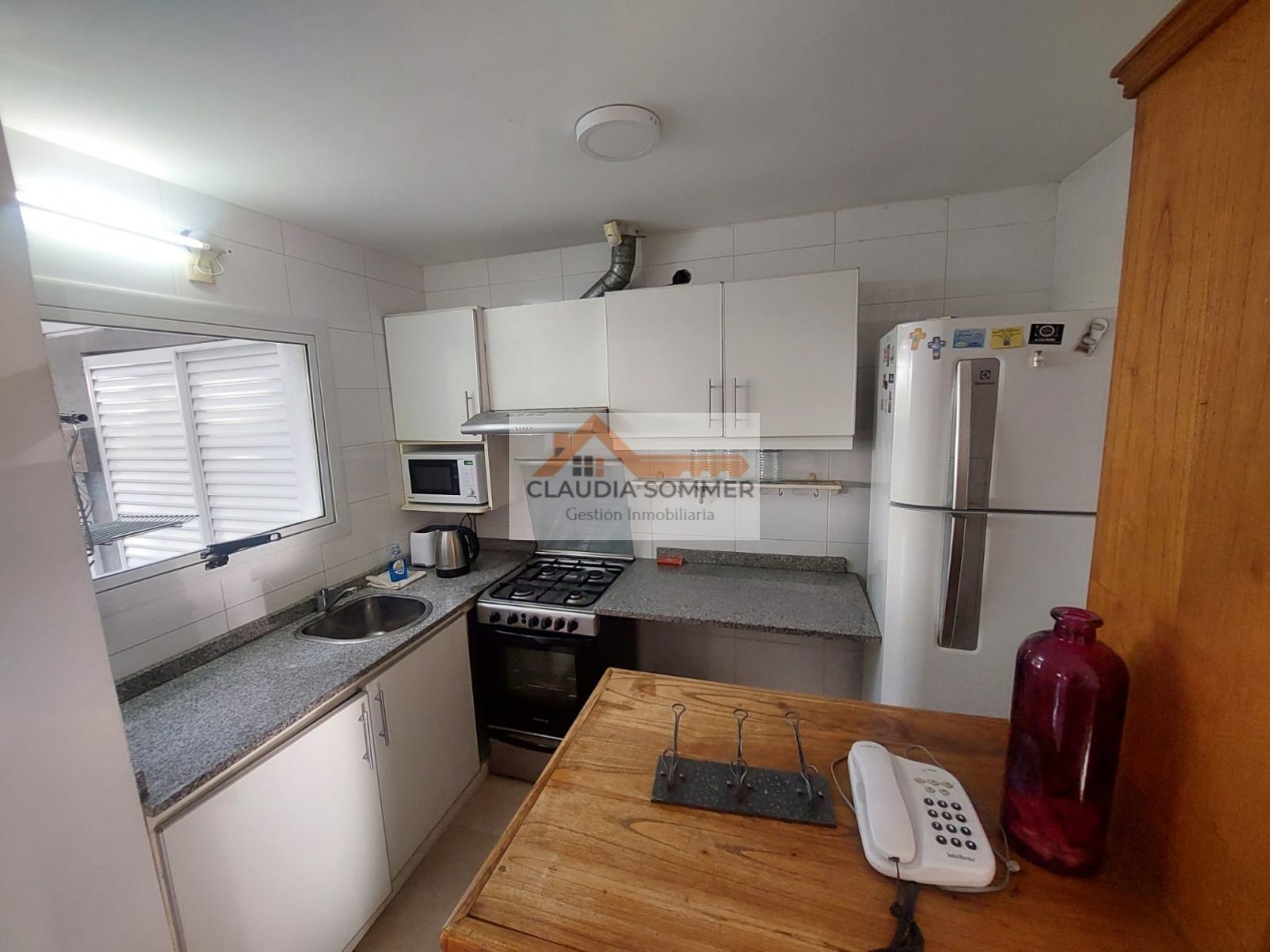 COMPLEJO TRIDENTE: COMODO TRIPLEX CON PATIO, PARRILLA,COCHERA, PARQUE Y PISCINA.